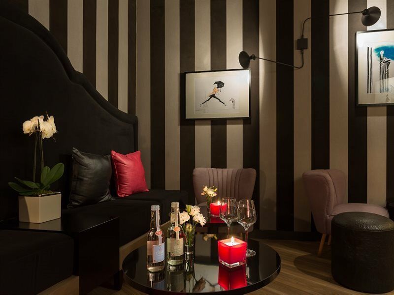 Hotel La Parizienne Ngoại thất bức ảnh